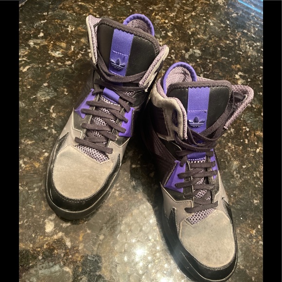 Adidas Original C-10 Athletic Shoes - Picture 1 of 2